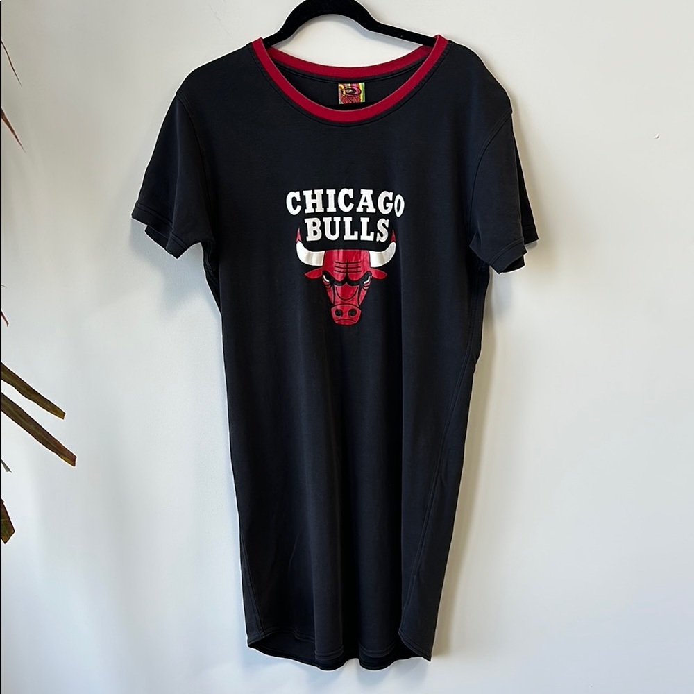 Chicago Bulls Sz Large Black Nightshirt